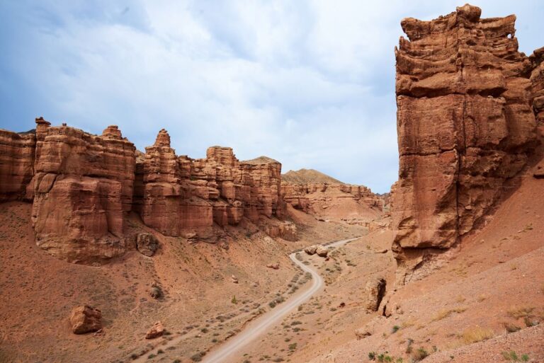 Charyn Canyon 